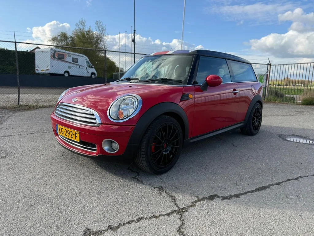 MINI Clubman (2009) — foto 1