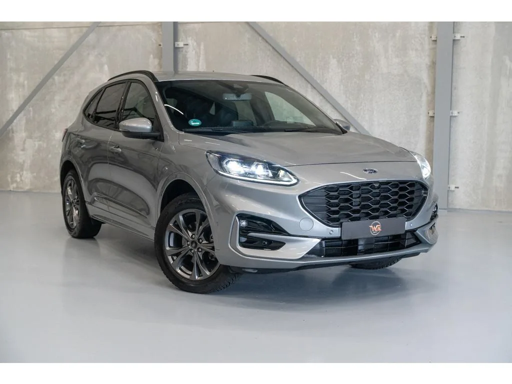 Ford Kuga (2022) — foto 1