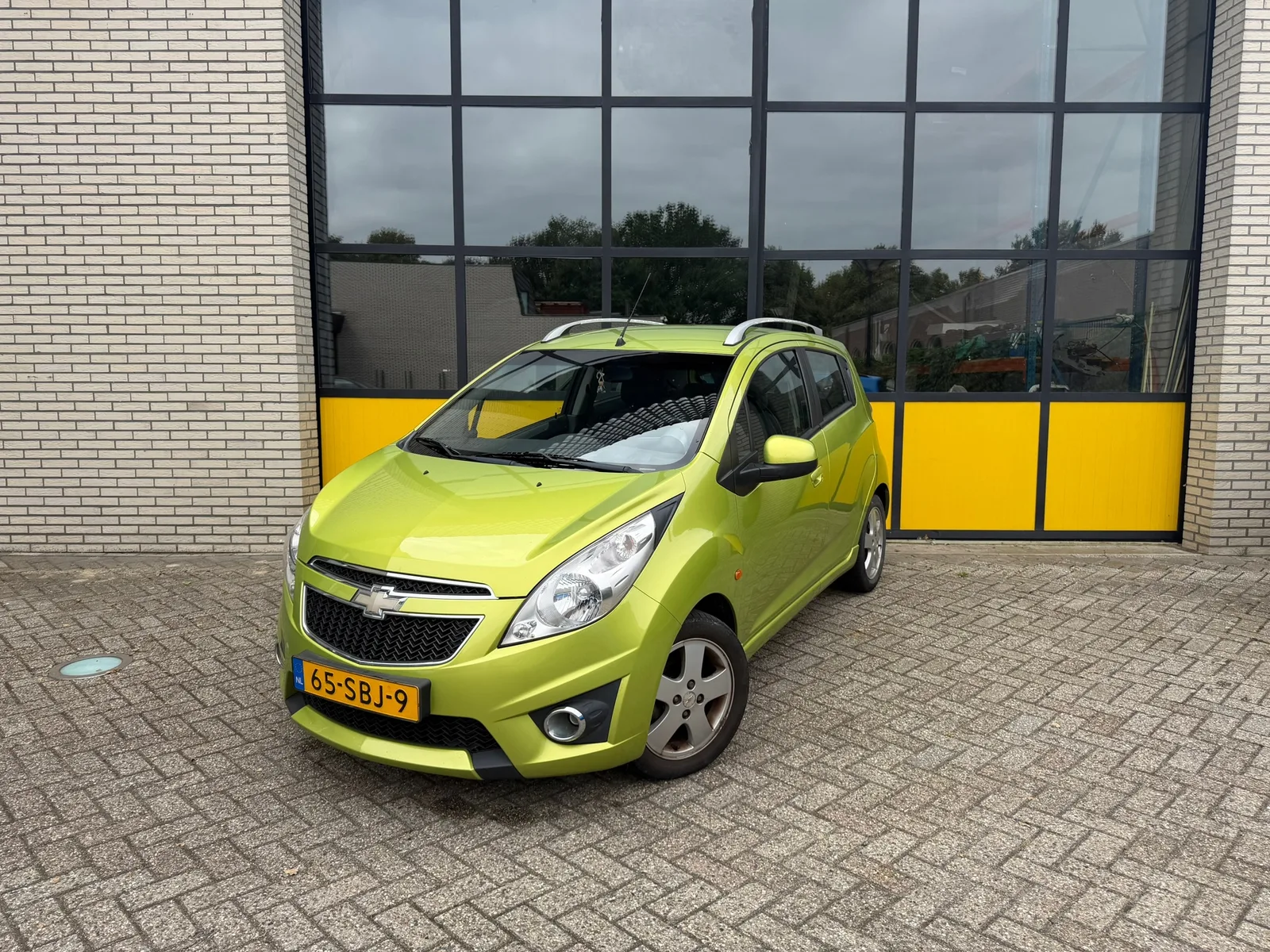 Chevrolet Spark (2011) — foto 1