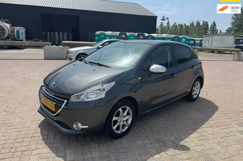 Peugeot 208 (2014)