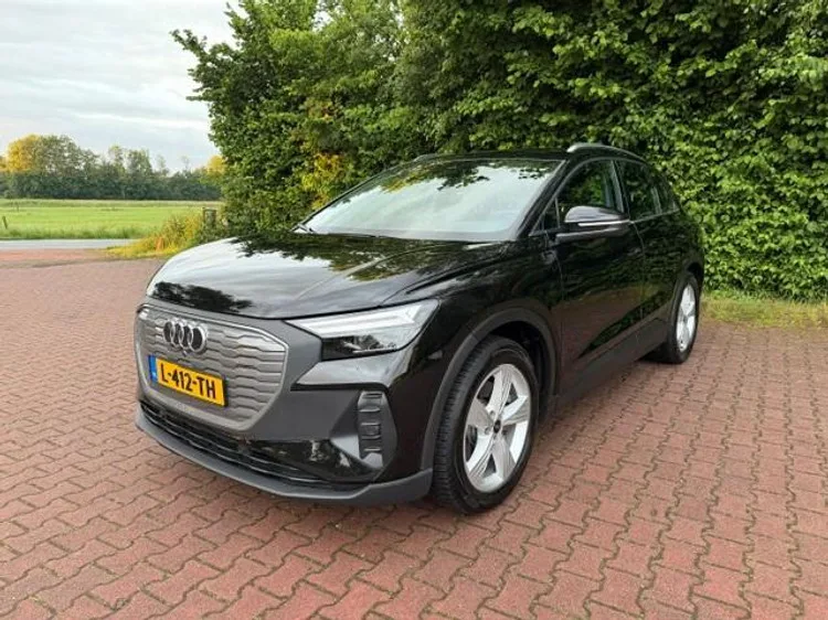 Audi Q4 (2021) — foto 1