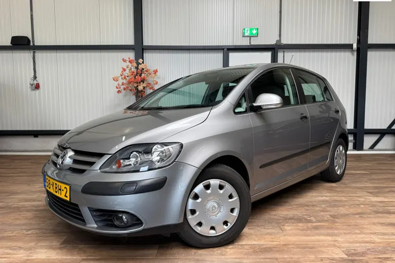 Volkswagen Golf (2005)
