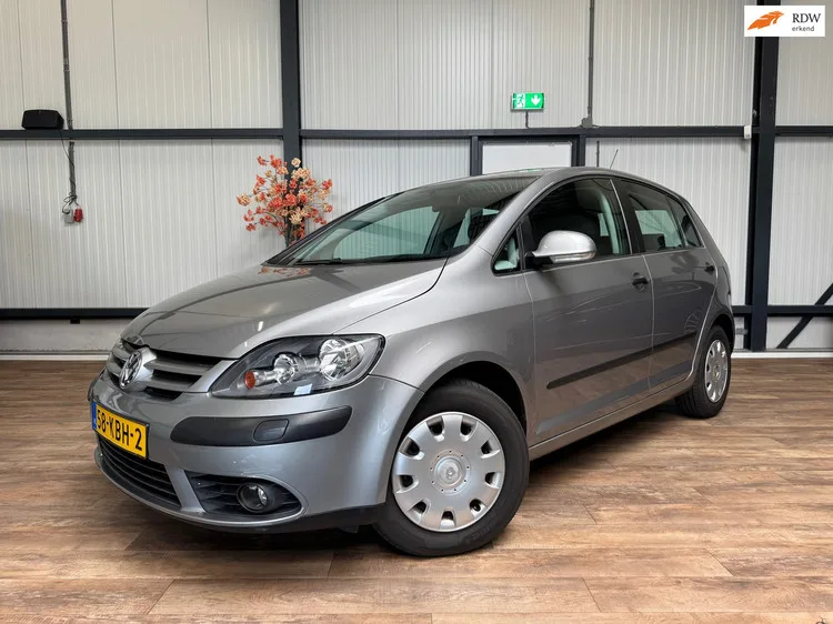 Volkswagen Golf (2005) — foto 1
