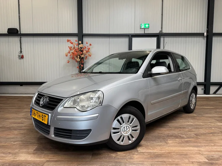 Volkswagen Polo (2006) — foto 1