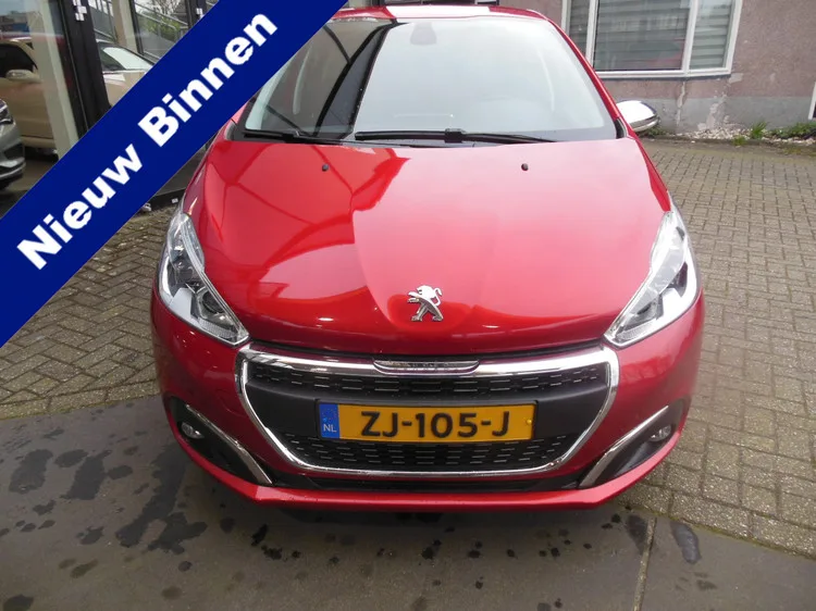 Peugeot 208 (2018) — foto 1