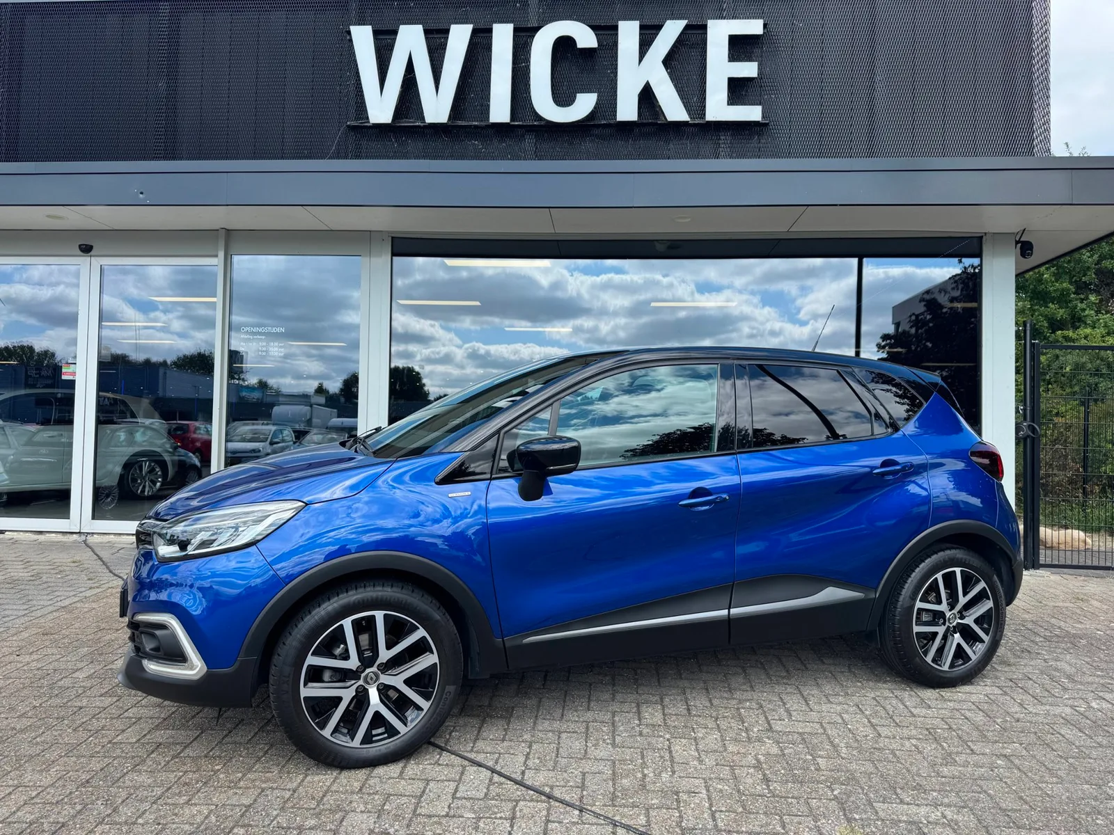 Renault Captur (2019) — foto 1