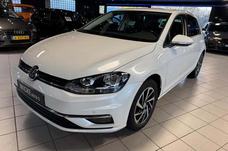 Volkswagen Golf (2018)