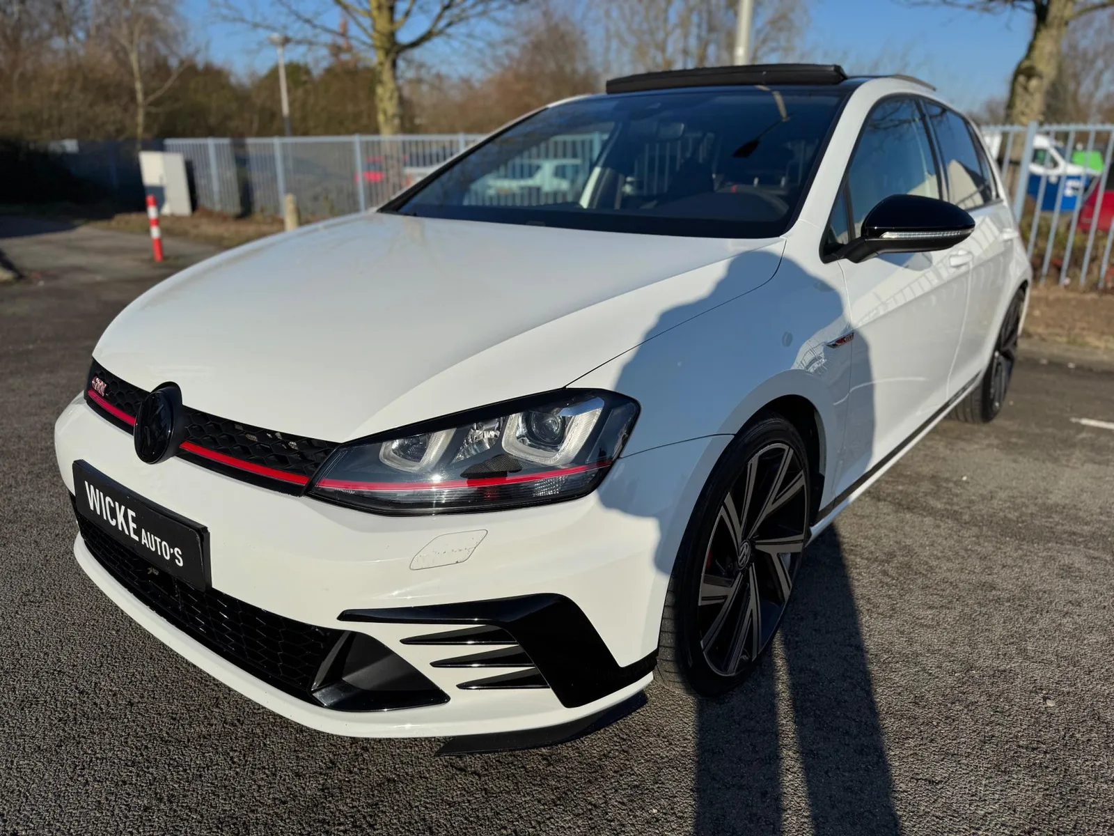 Volkswagen Golf (2016) — foto 1