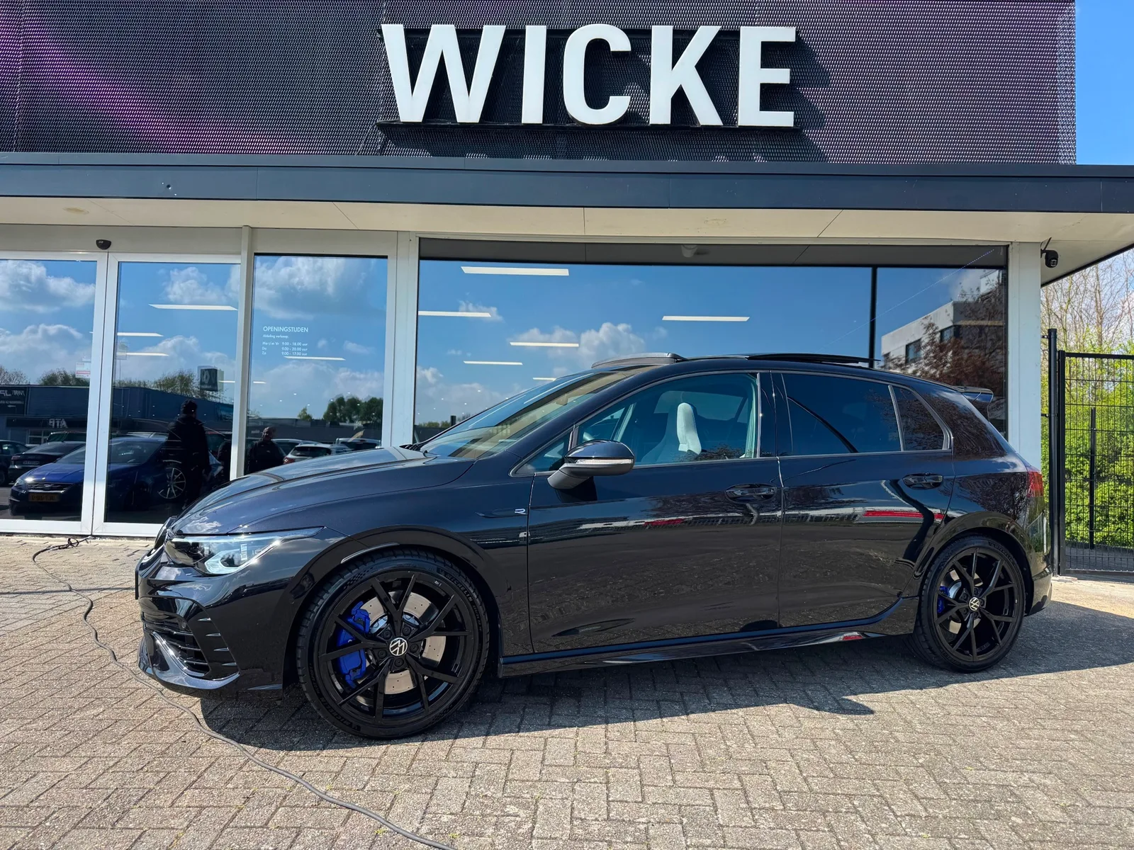 Volkswagen Golf (2021) — foto 1
