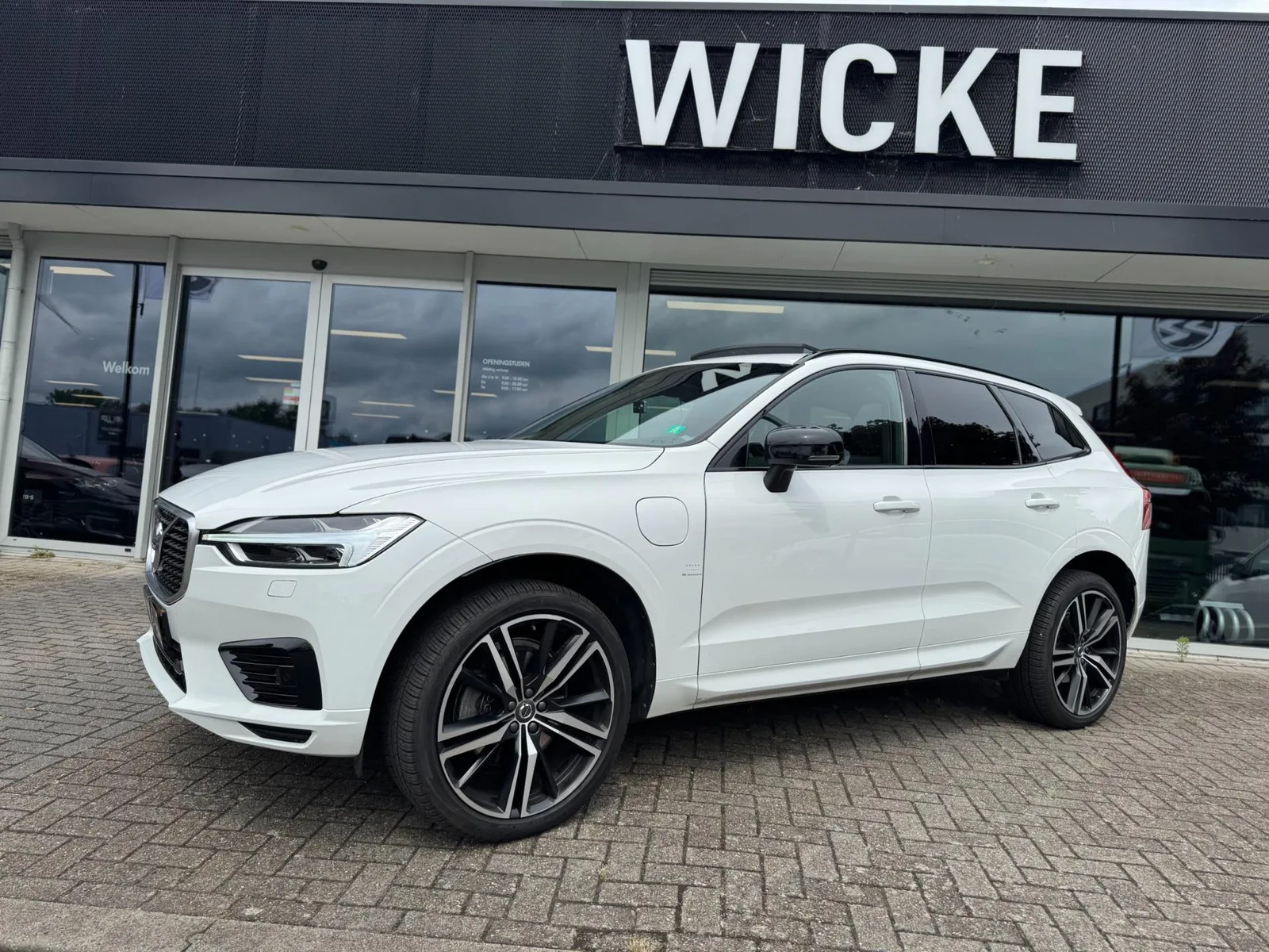 Volvo XC60 (2020) — foto 1