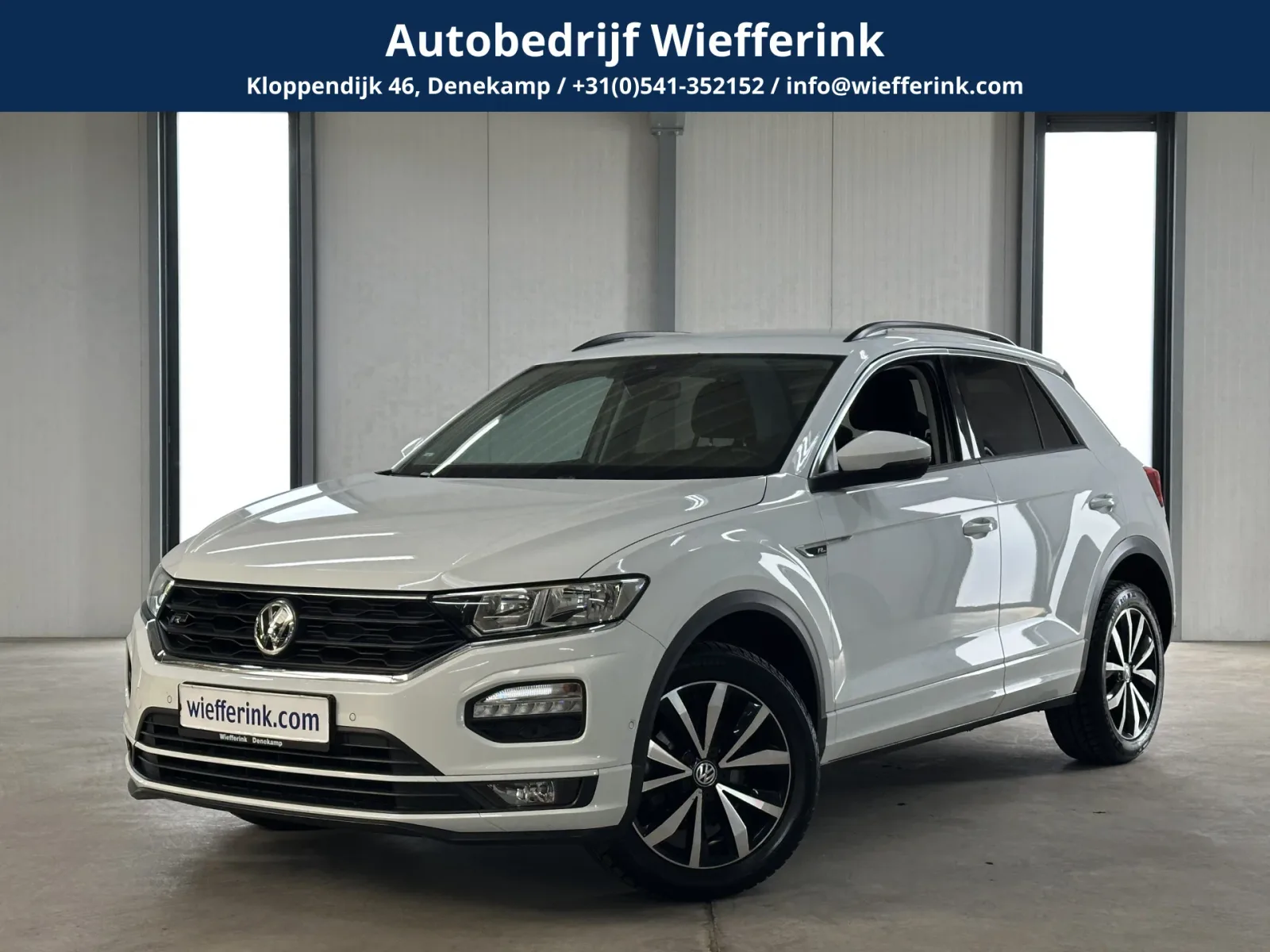Volkswagen T-Roc (2018) — foto 1