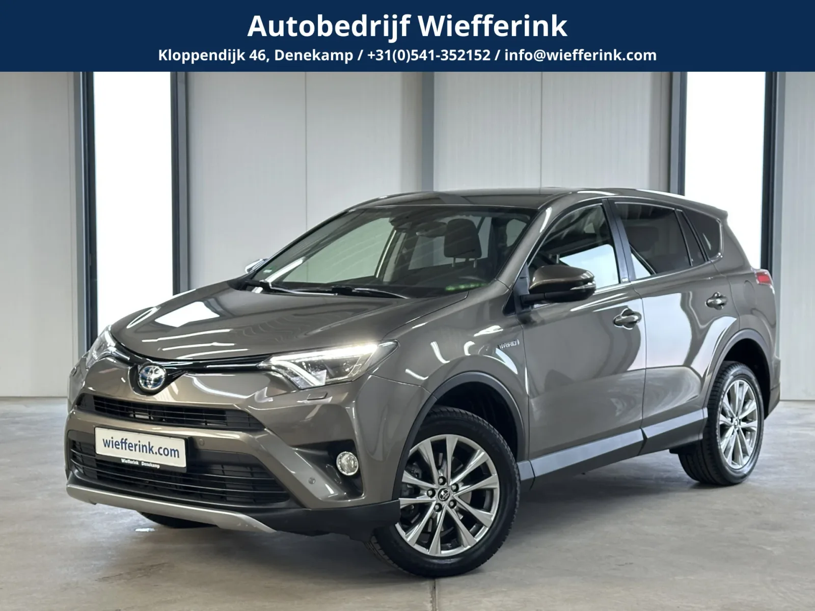Toyota RAV4 (2017) — foto 1
