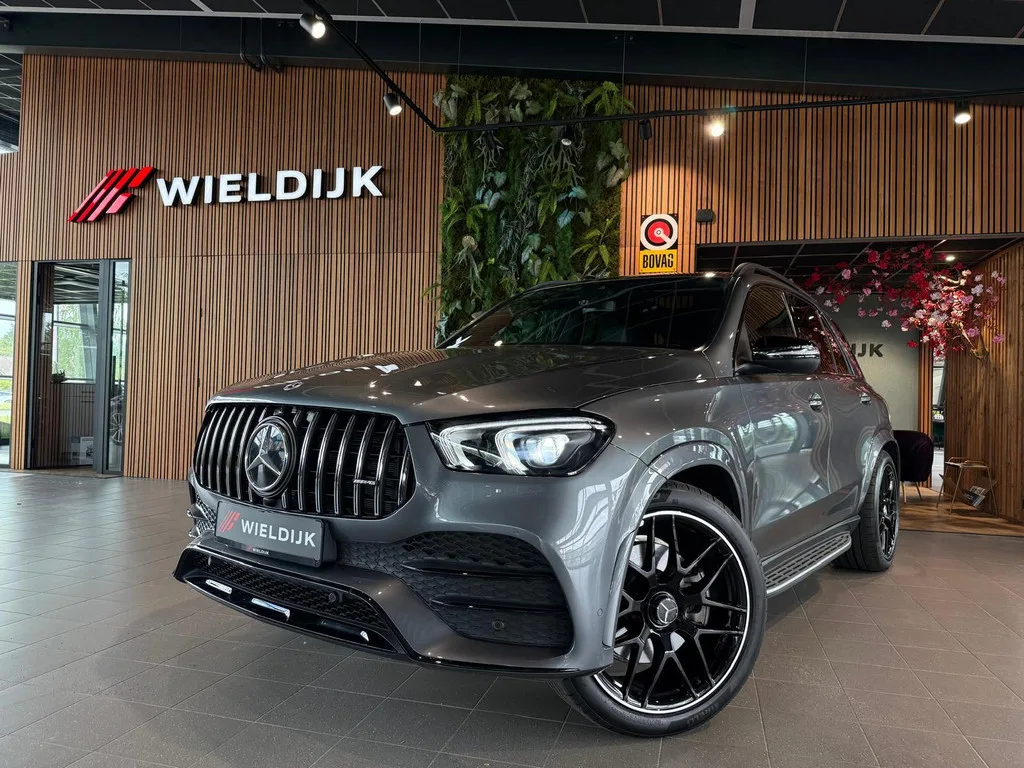 Mercedes-Benz GLE (2022) — foto 1
