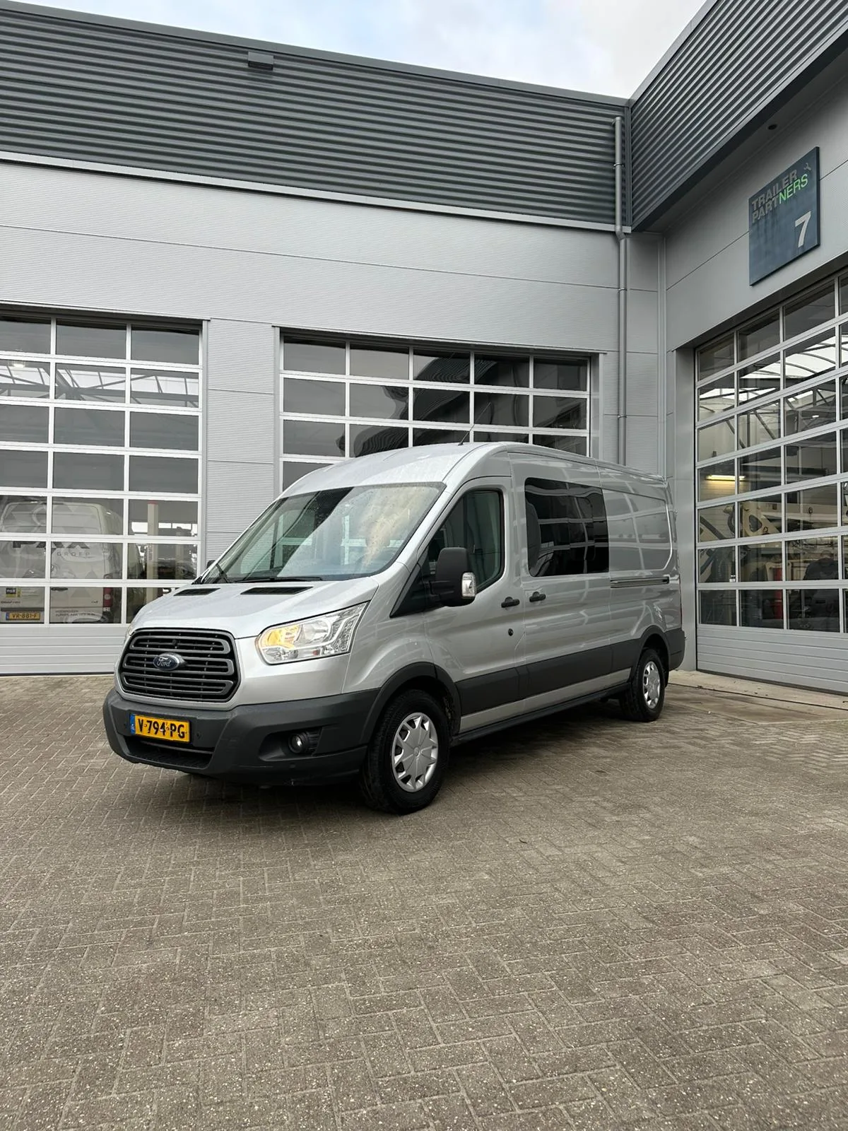 Ford Transit (2018) — foto 1