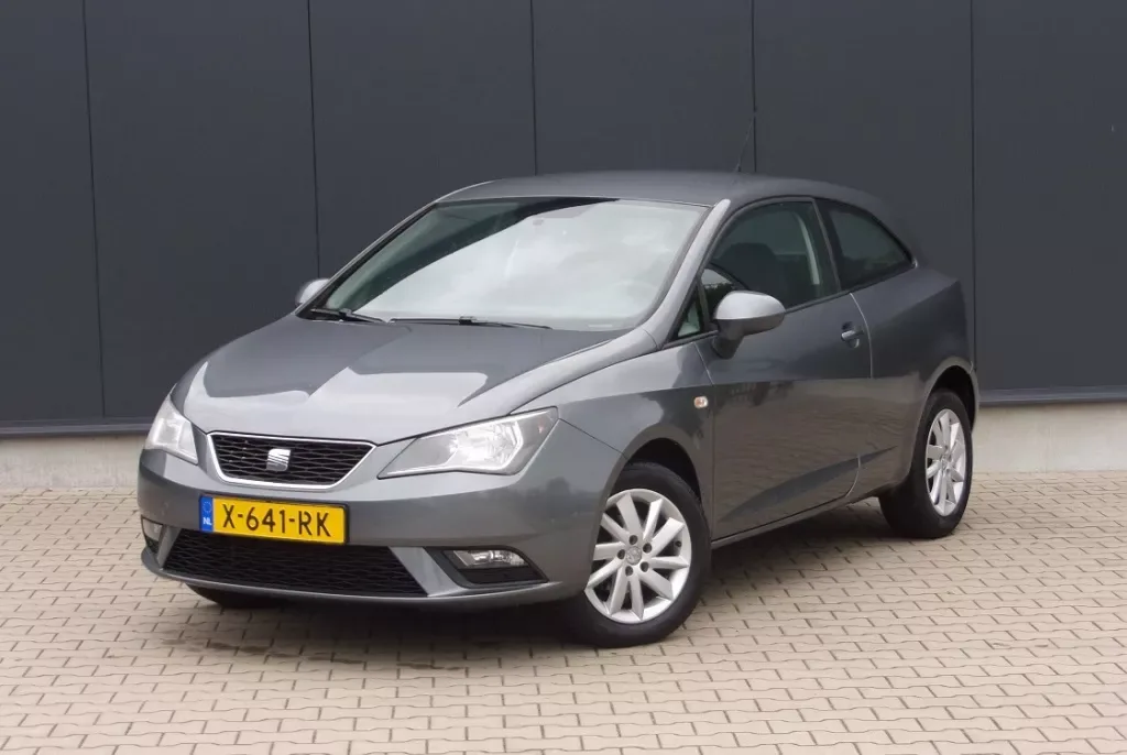 SEAT Ibiza (2014) — foto 1