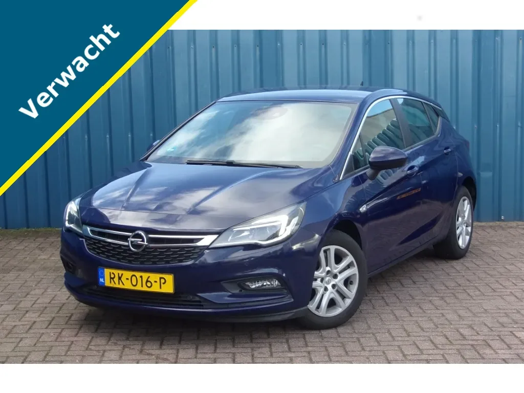 Opel Astra (2017) — foto 1