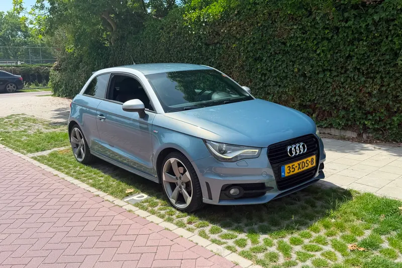 Audi A1 (2012)