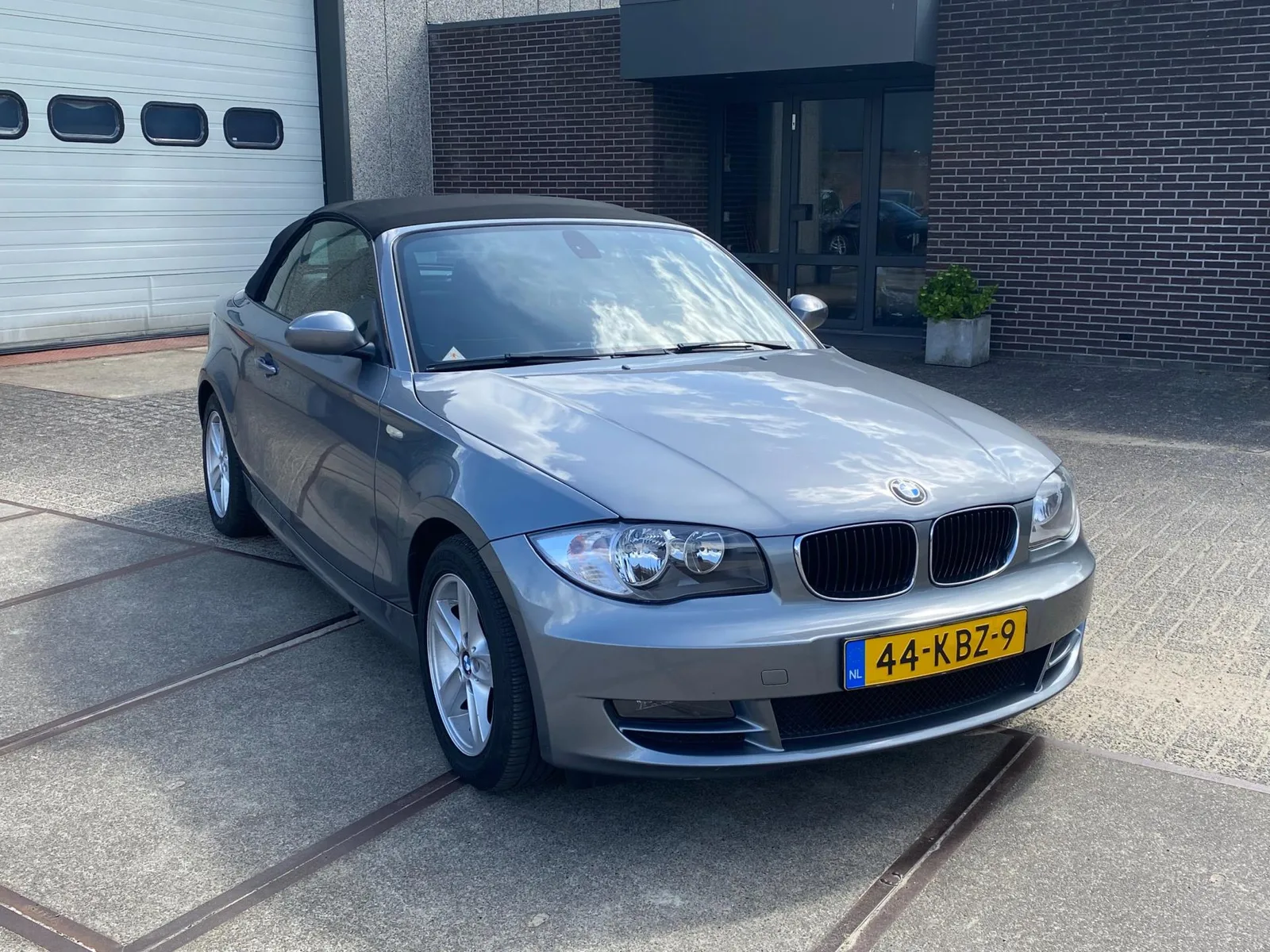 BMW 1-Serie (2009) — foto 1