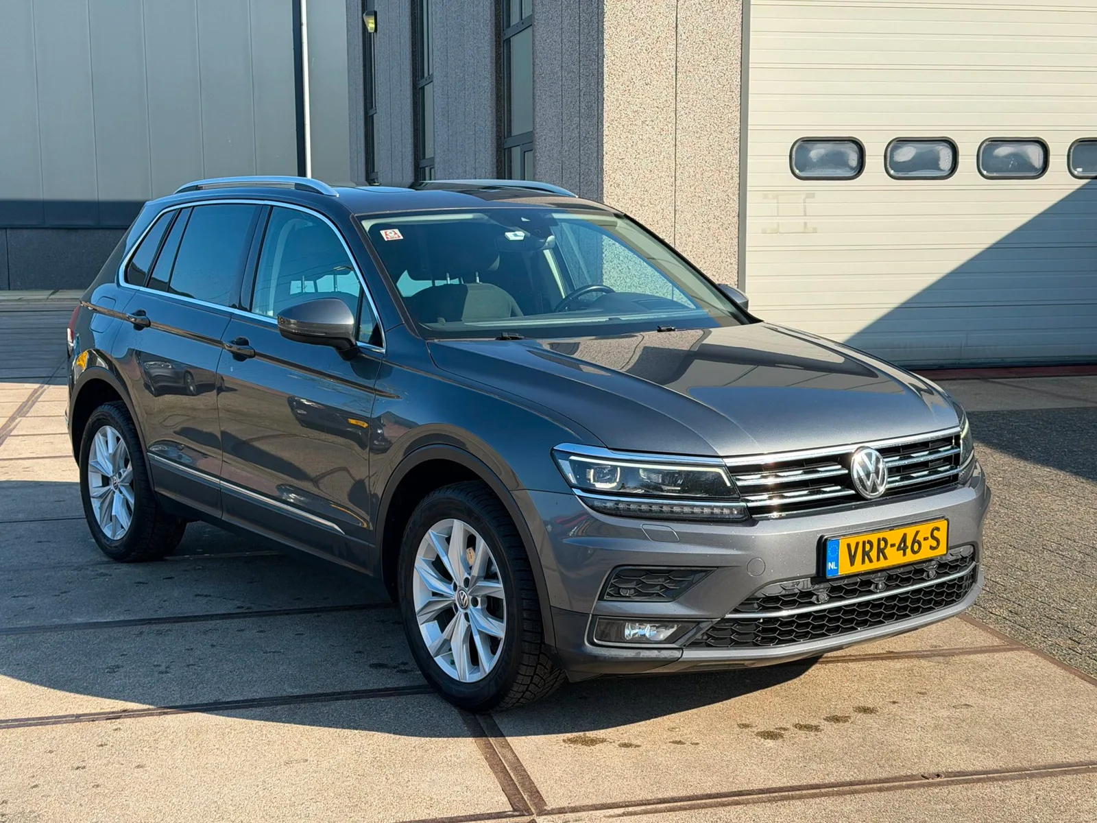 Volkswagen Tiguan (2018) — foto 1