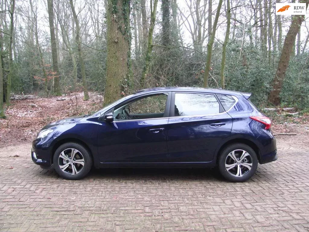 Nissan Pulsar (2015) — foto 1