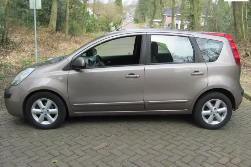 Nissan Note (2006)
