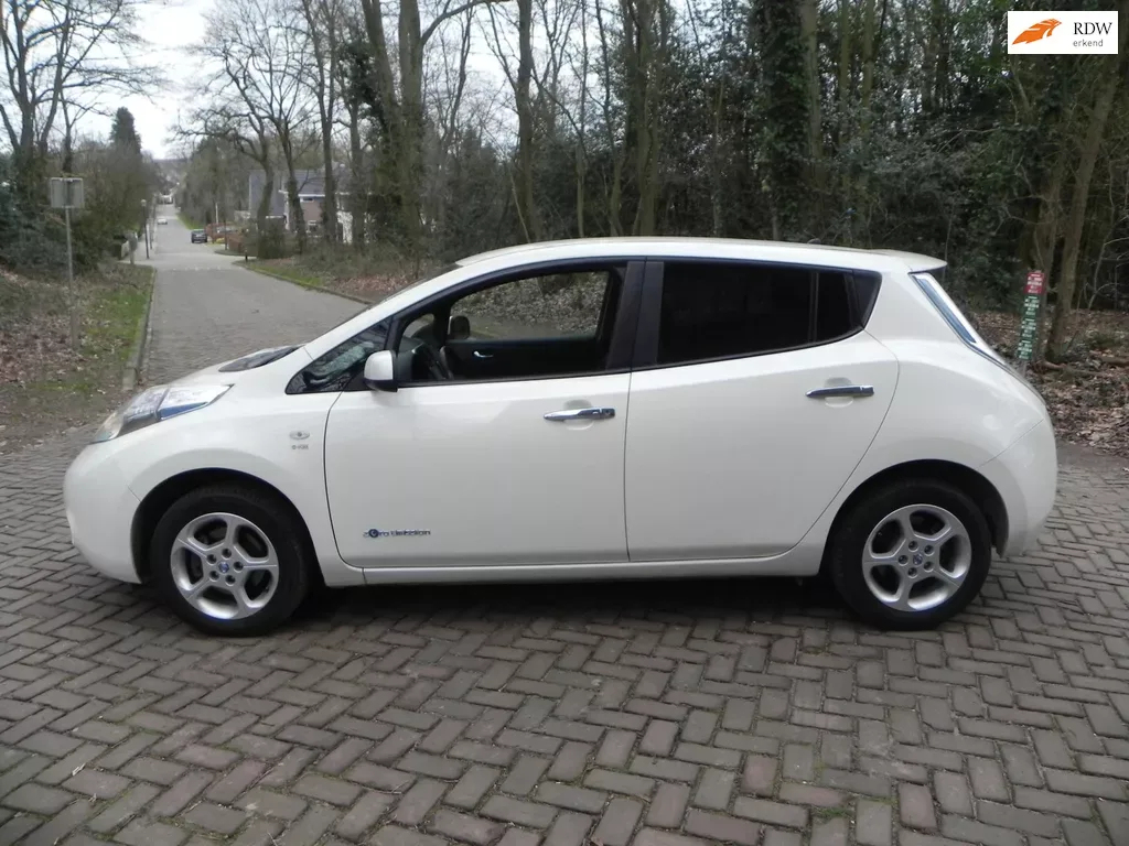Nissan Leaf (2013) — foto 1