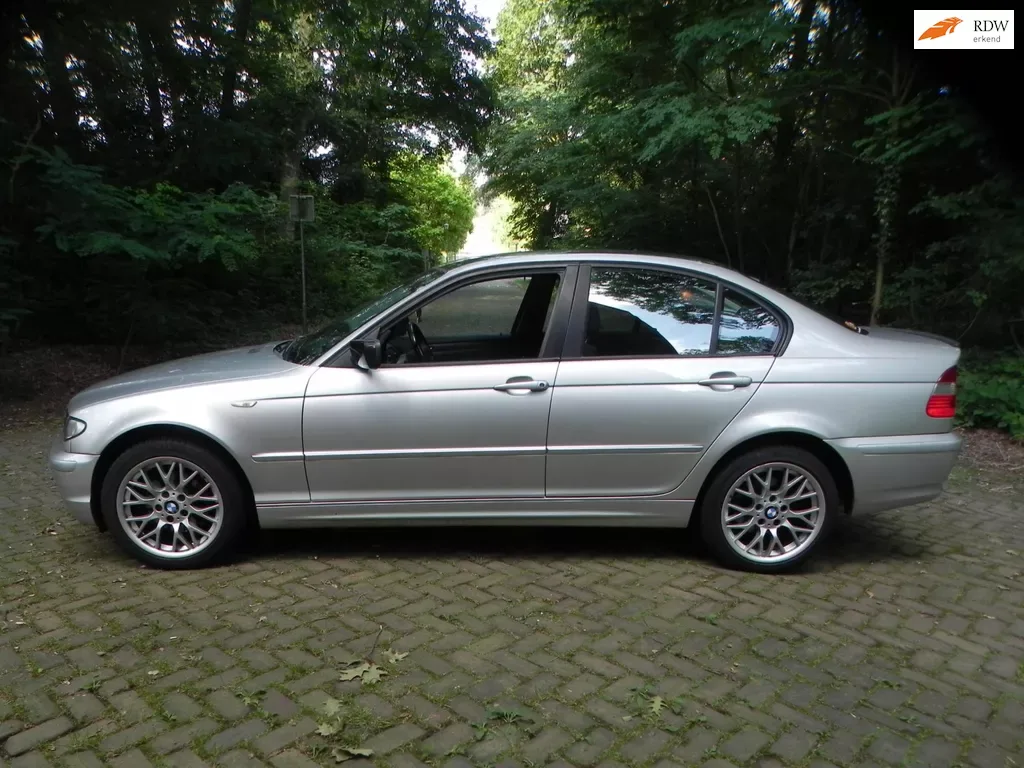 BMW 3-Serie (2002) — foto 1
