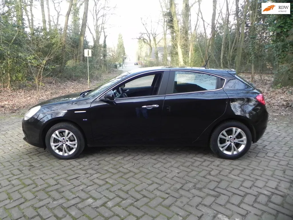 Alfa Romeo Giulietta (2014) — foto 1