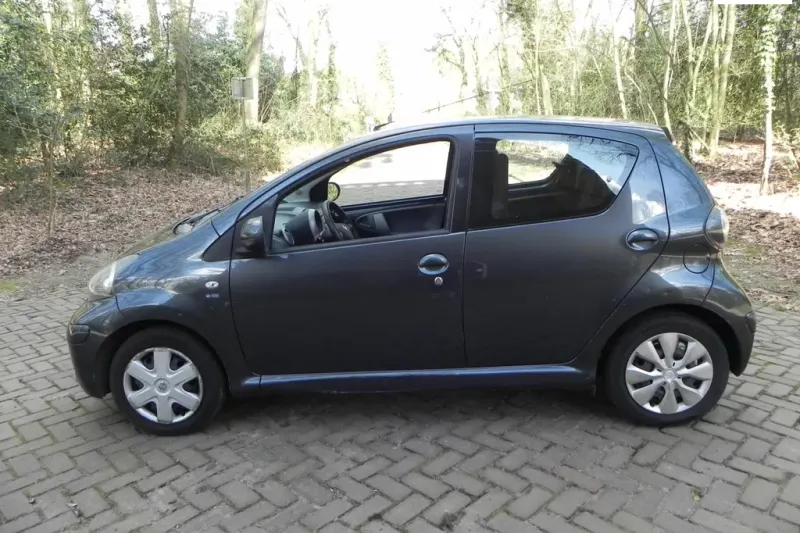 Toyota Aygo (2011)