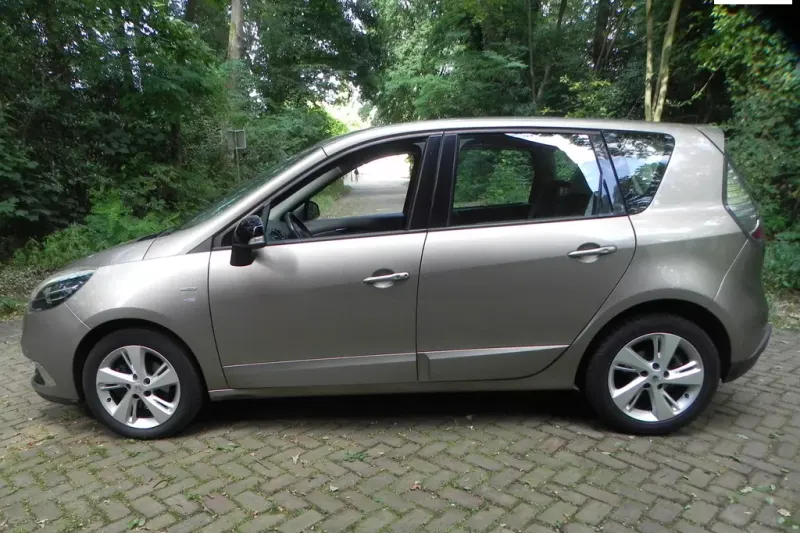 Renault Scénic (2013)