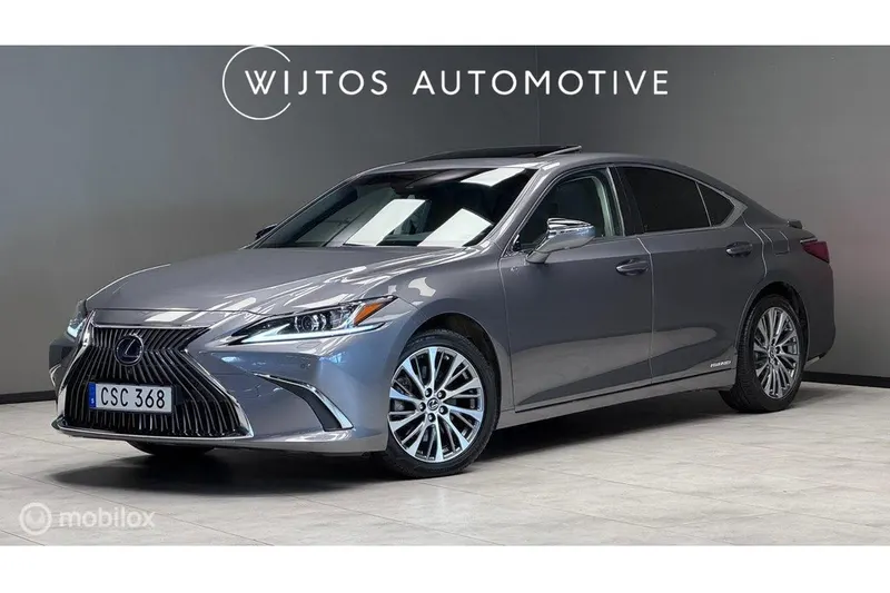 Lexus ES (2021)
