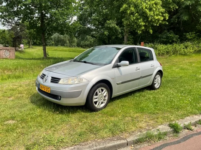 Renault Mégane (2005) — foto 1