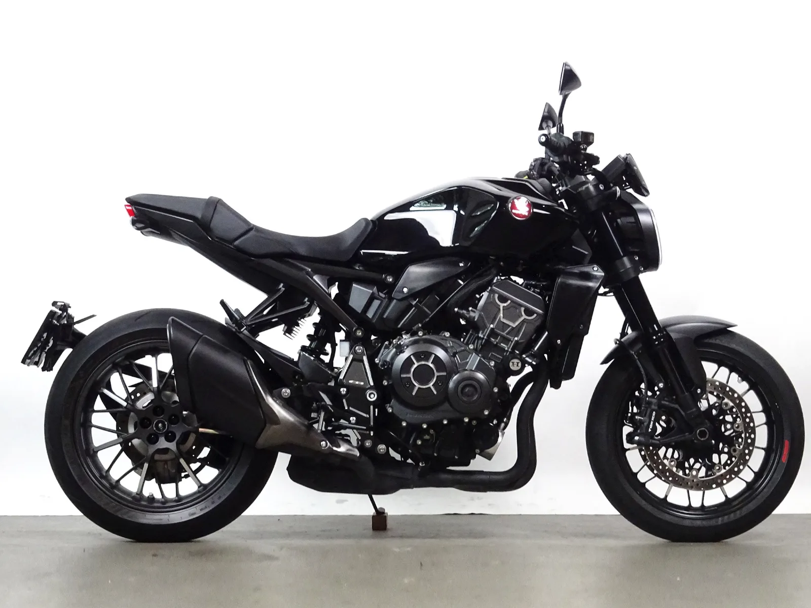 Honda CB1000R (2021) — foto 1