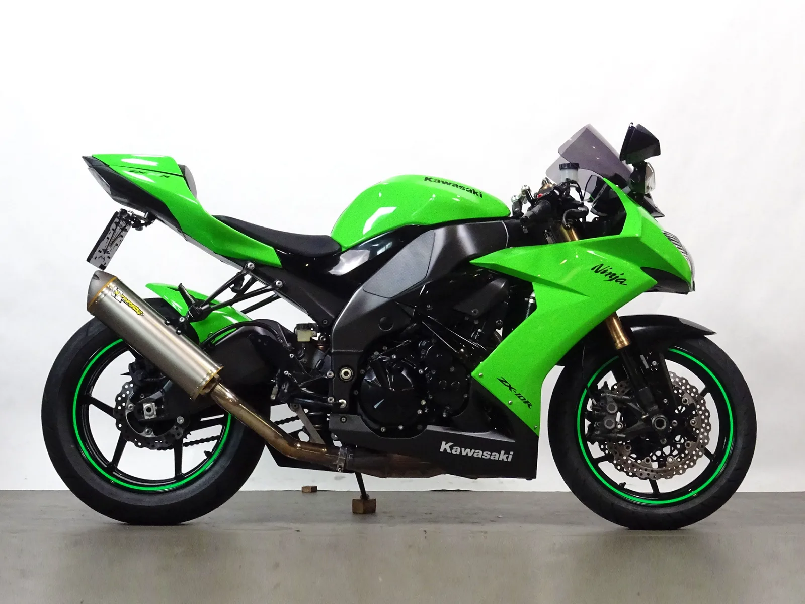 Kawasaki Ninja ZX-10R (2008) — foto 1