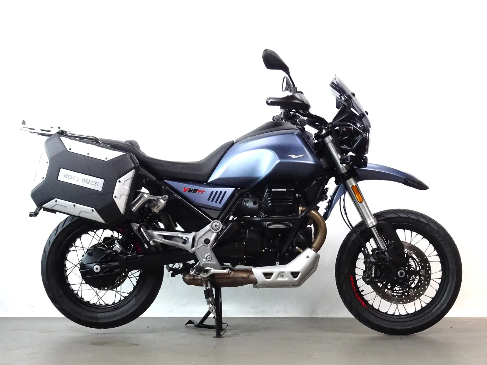 Moto Guzzi V85 TT (2020) — foto 1