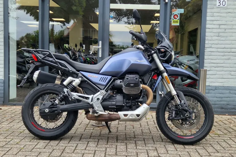 Moto Guzzi V85 TT (2021)