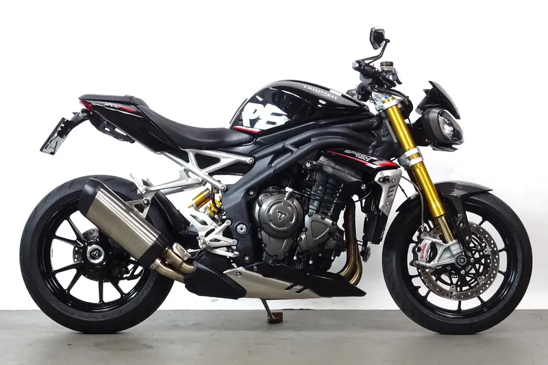 Triumph Speed Triple 1200 RS (2022)