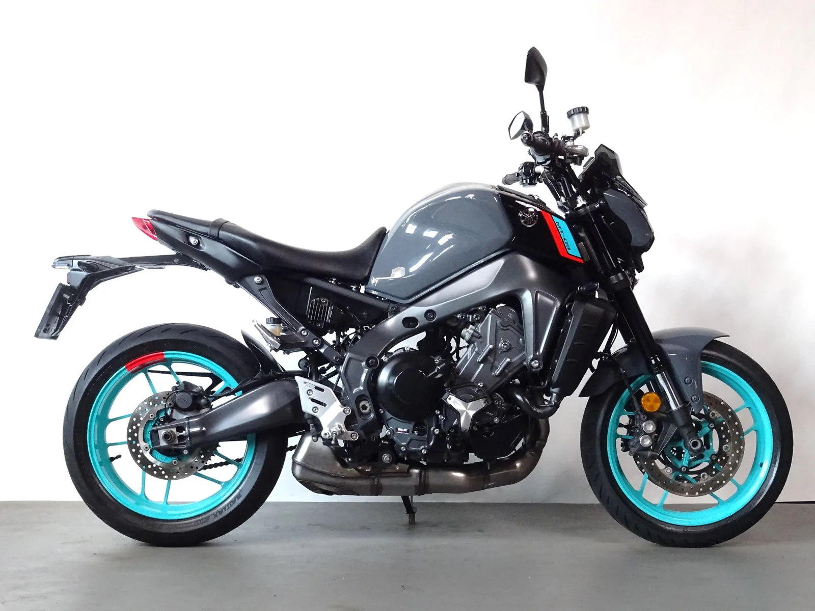 Yamaha MT-09 (2023) — foto 1