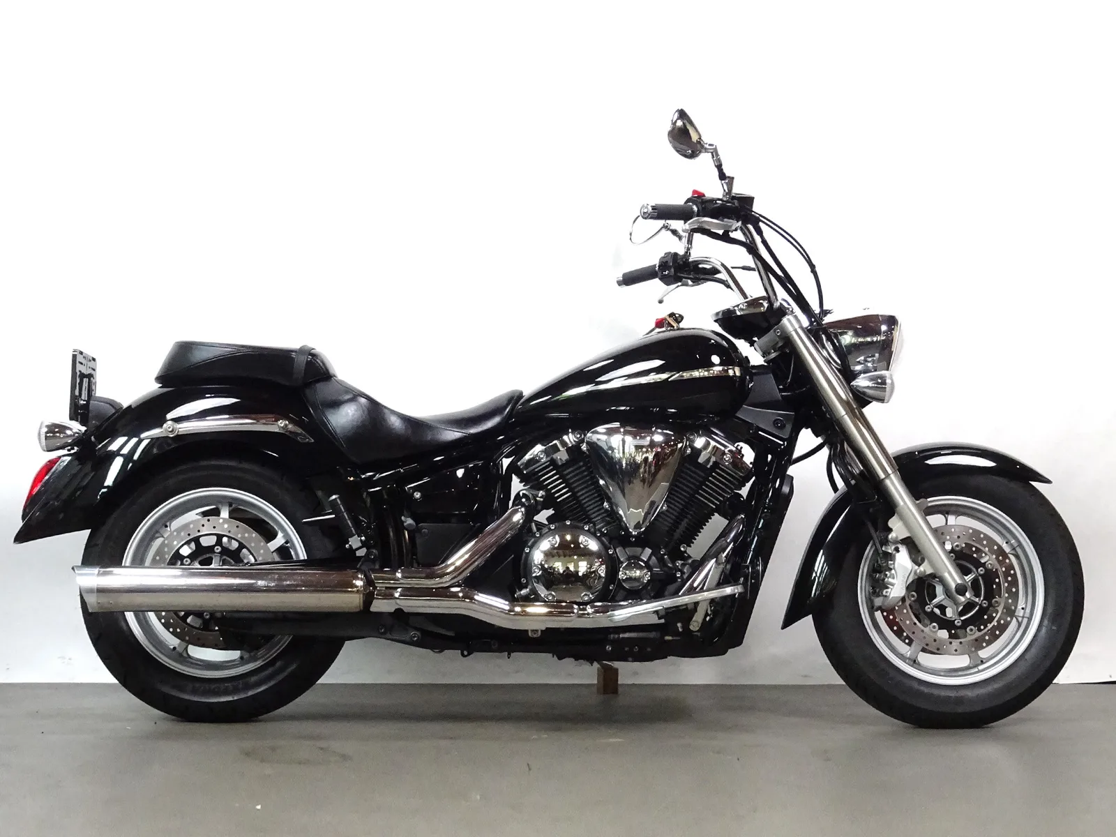 Yamaha XVS1300 Midnight Star (2015) — foto 1
