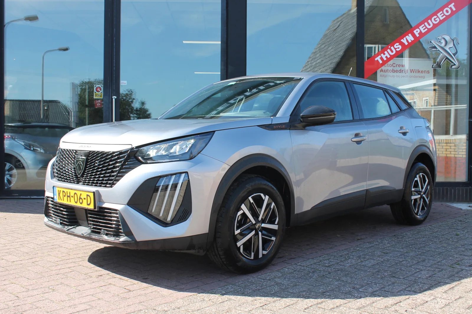Peugeot 2008 (2025) — foto 1