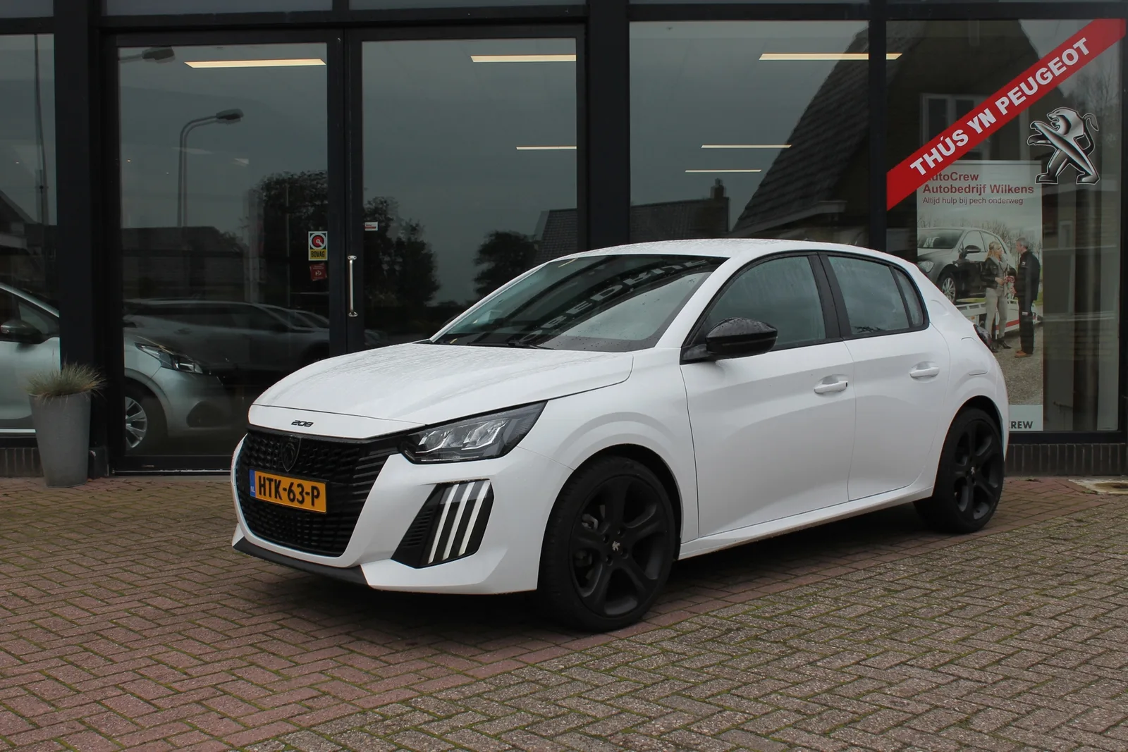 Peugeot 208 (2024) — foto 1