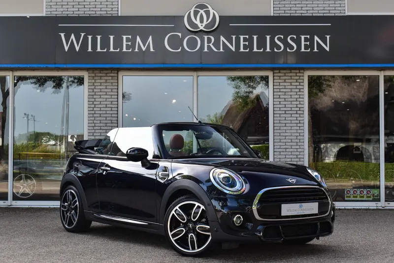 MINI Cabrio (2021)