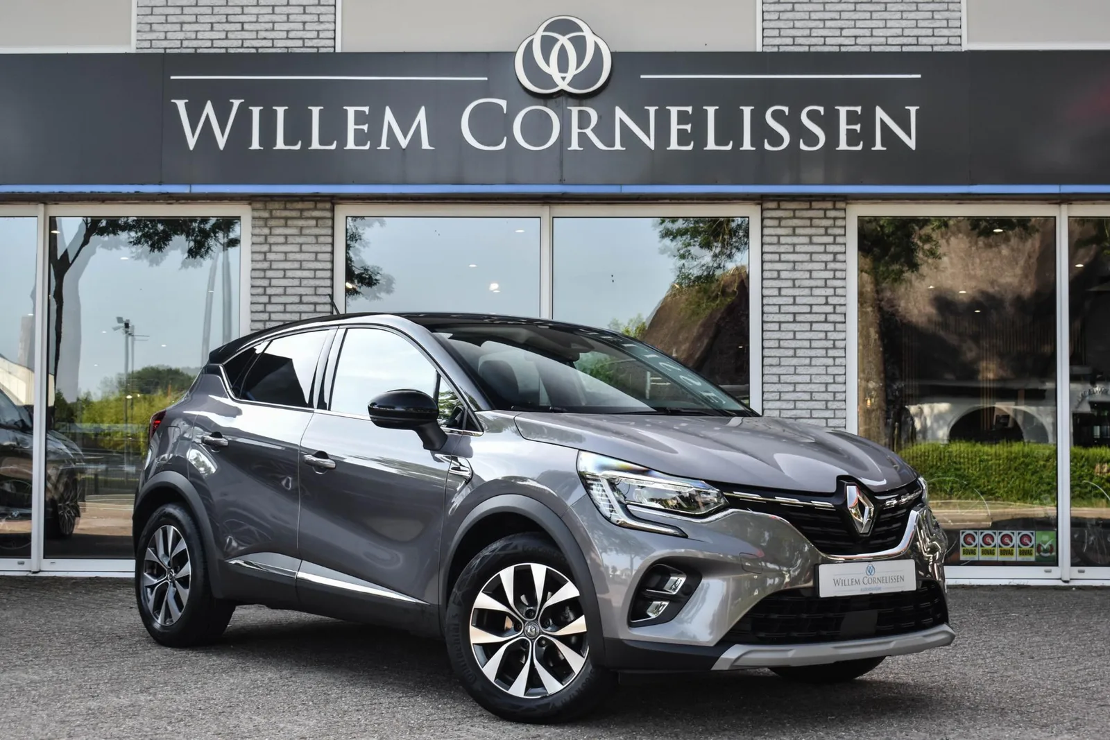 Renault Captur (2020) — foto 1