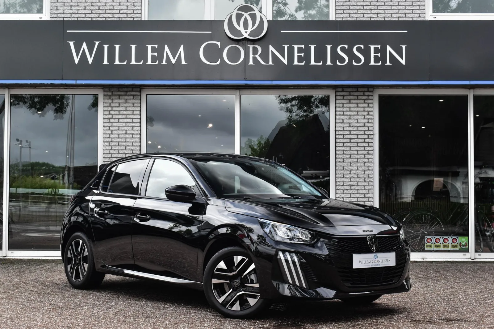 Peugeot 208 (2024) — foto 1