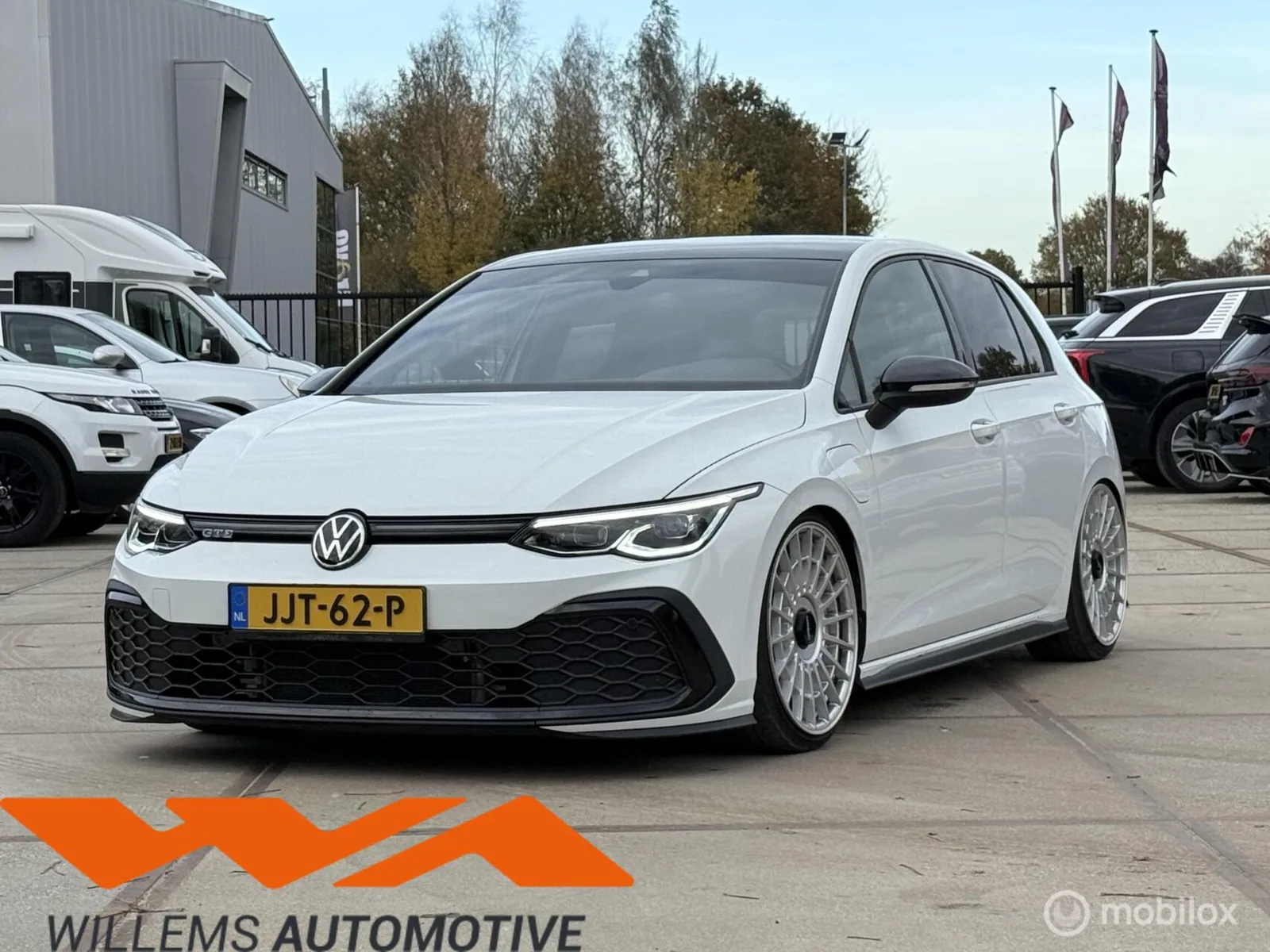 Volkswagen Golf (2021) — foto 1