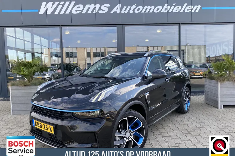Lynk & Co 01 (2022)