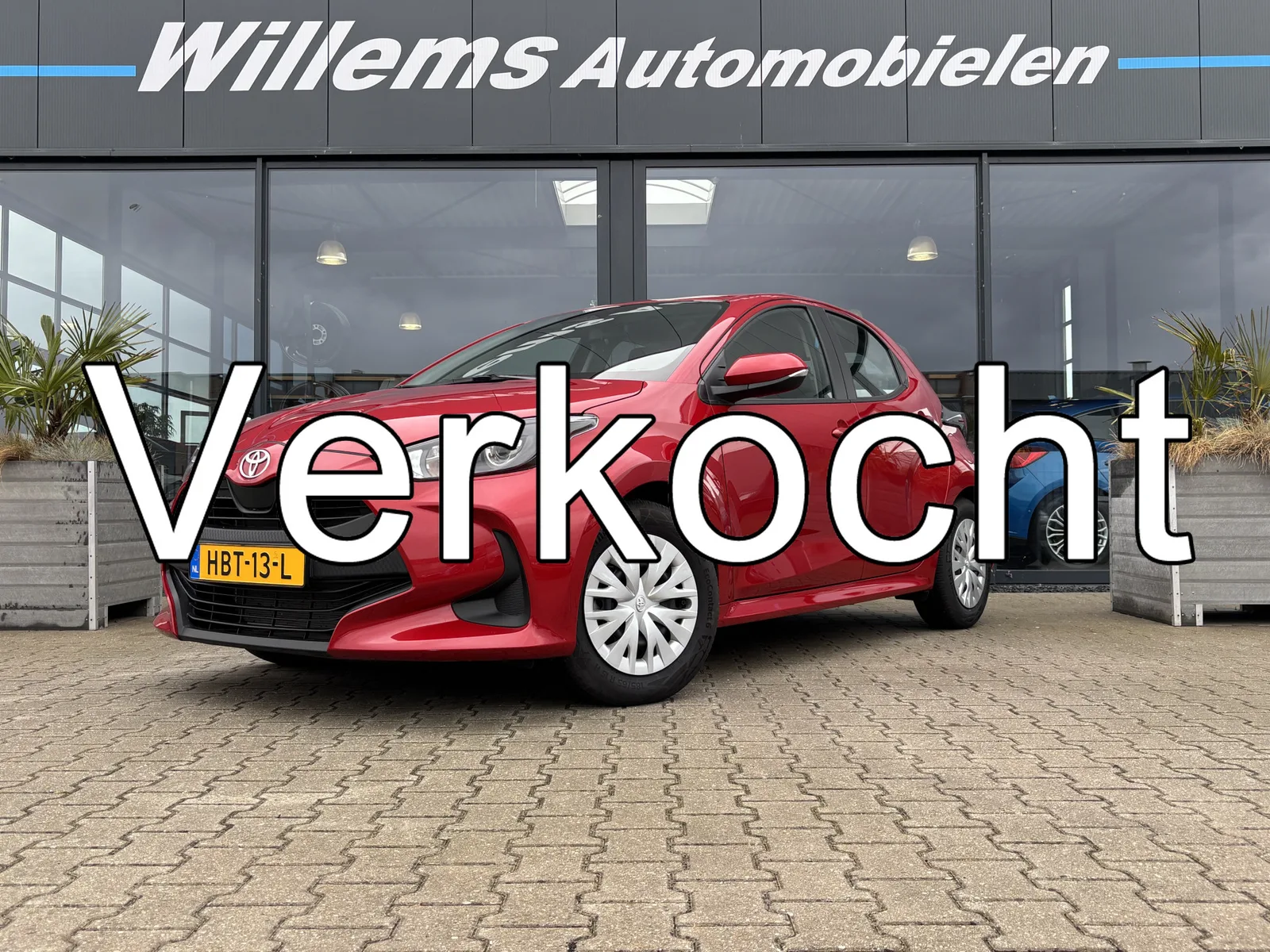 Toyota Yaris (2025) — foto 1