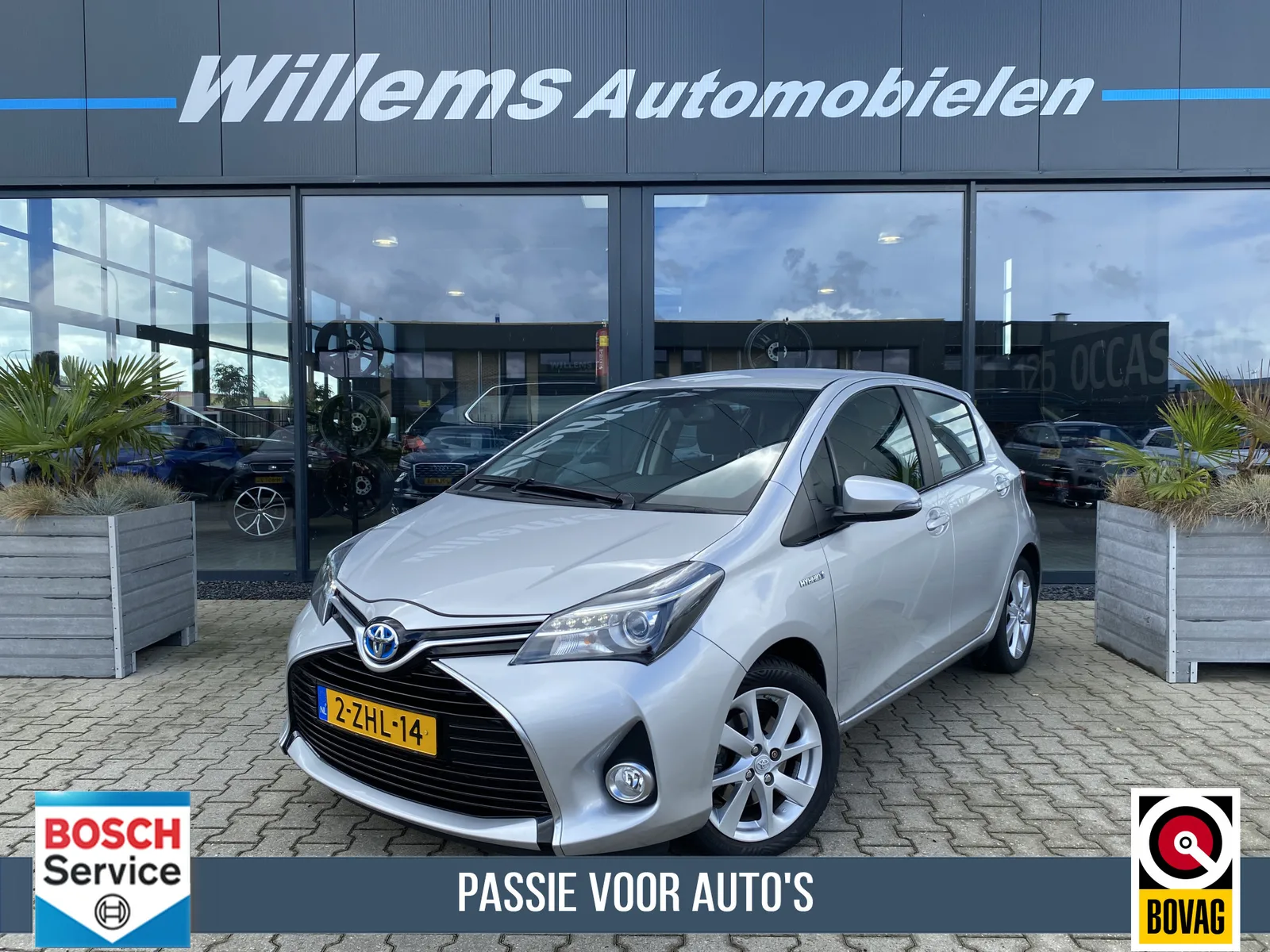 Toyota Yaris (2015) — foto 1