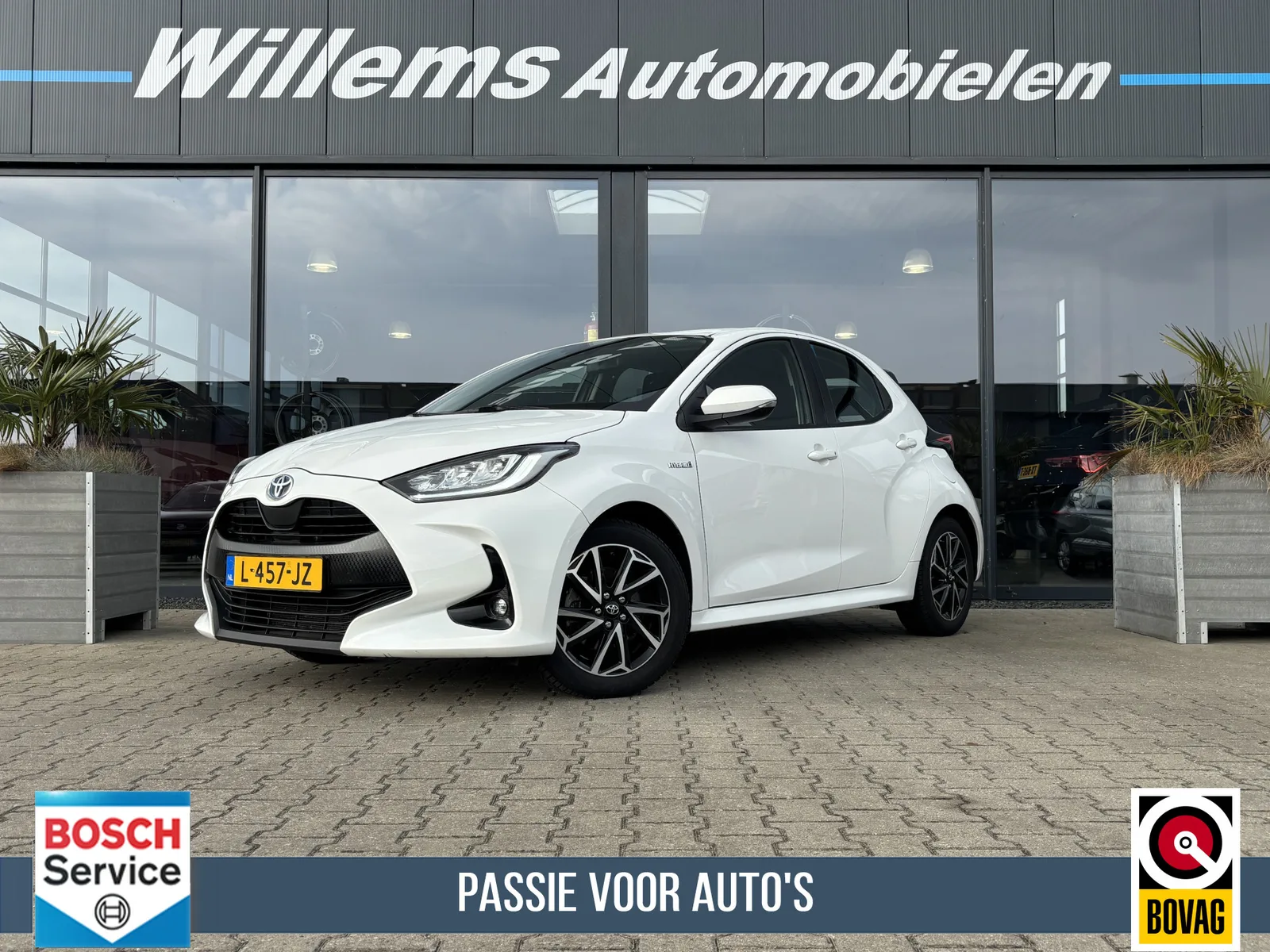 Toyota Yaris (2021) — foto 1