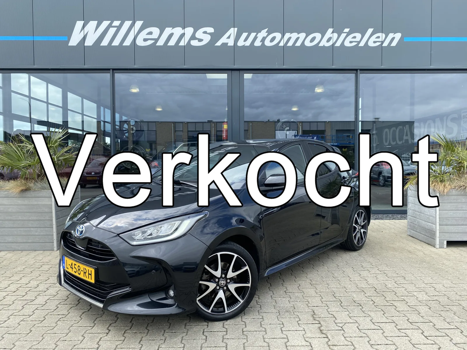 Toyota Yaris (2021) — foto 1